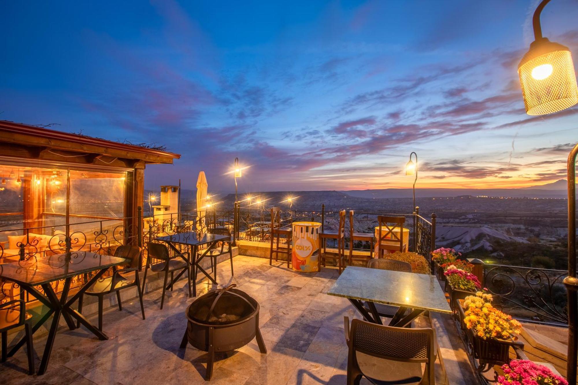 Simera In Cappadocia - Special Class - Best View Rooftop Üchisar Bagian luar foto