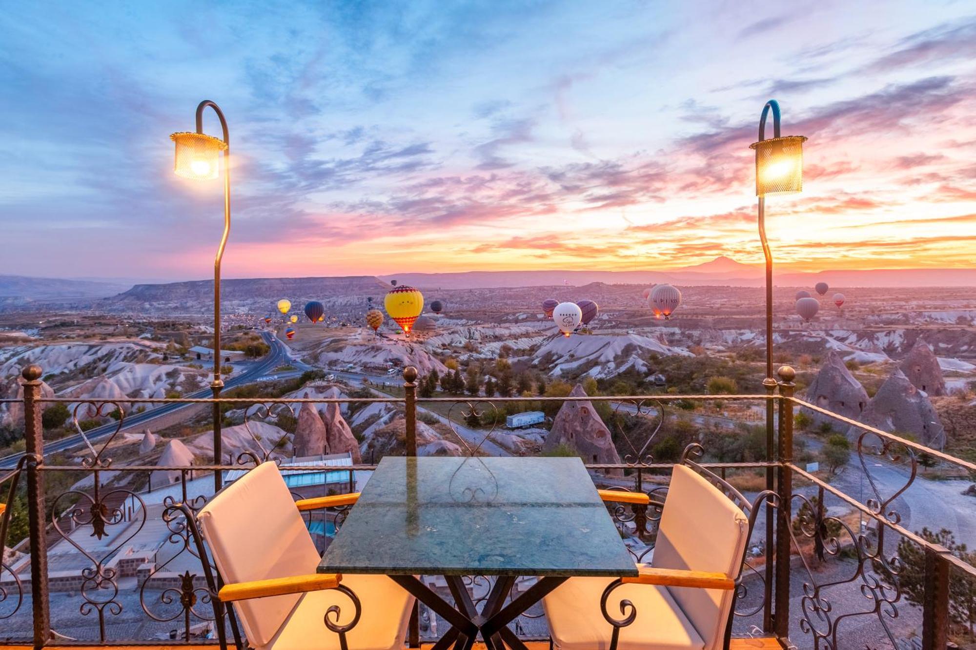 Simera In Cappadocia - Special Class - Best View Rooftop Üchisar Bagian luar foto
