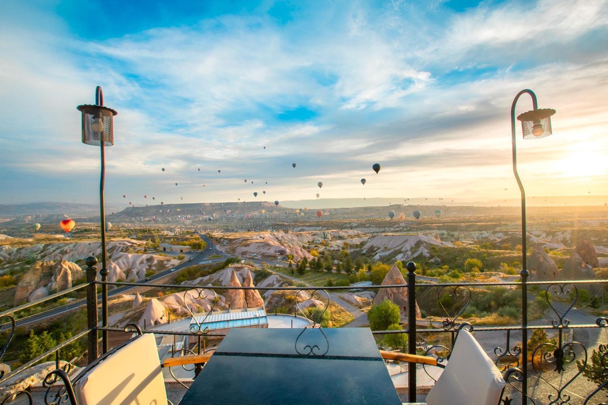 Simera In Cappadocia - Special Class - Best View Rooftop Üchisar Bagian luar foto