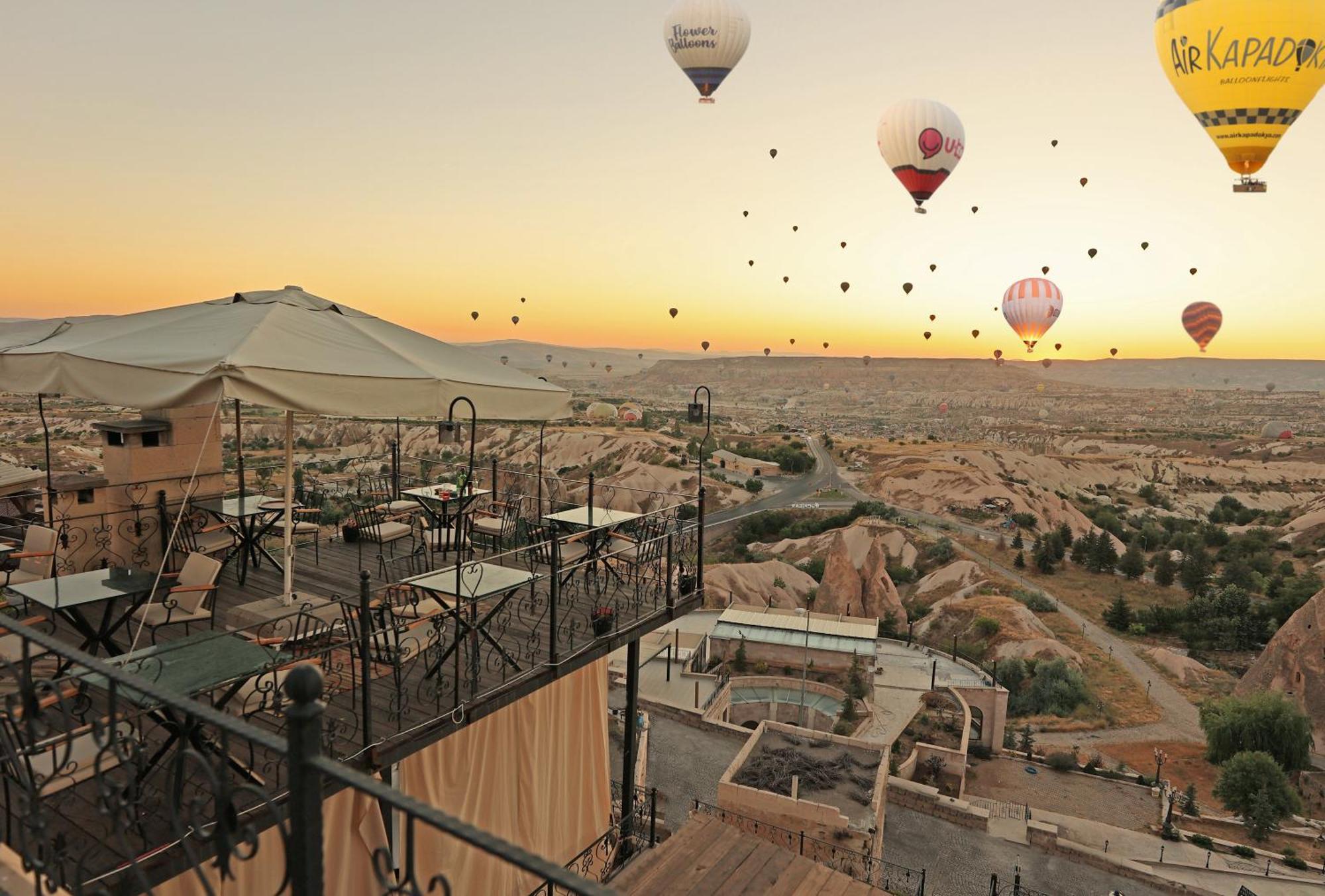 Simera In Cappadocia - Special Class - Best View Rooftop Üchisar Bagian luar foto