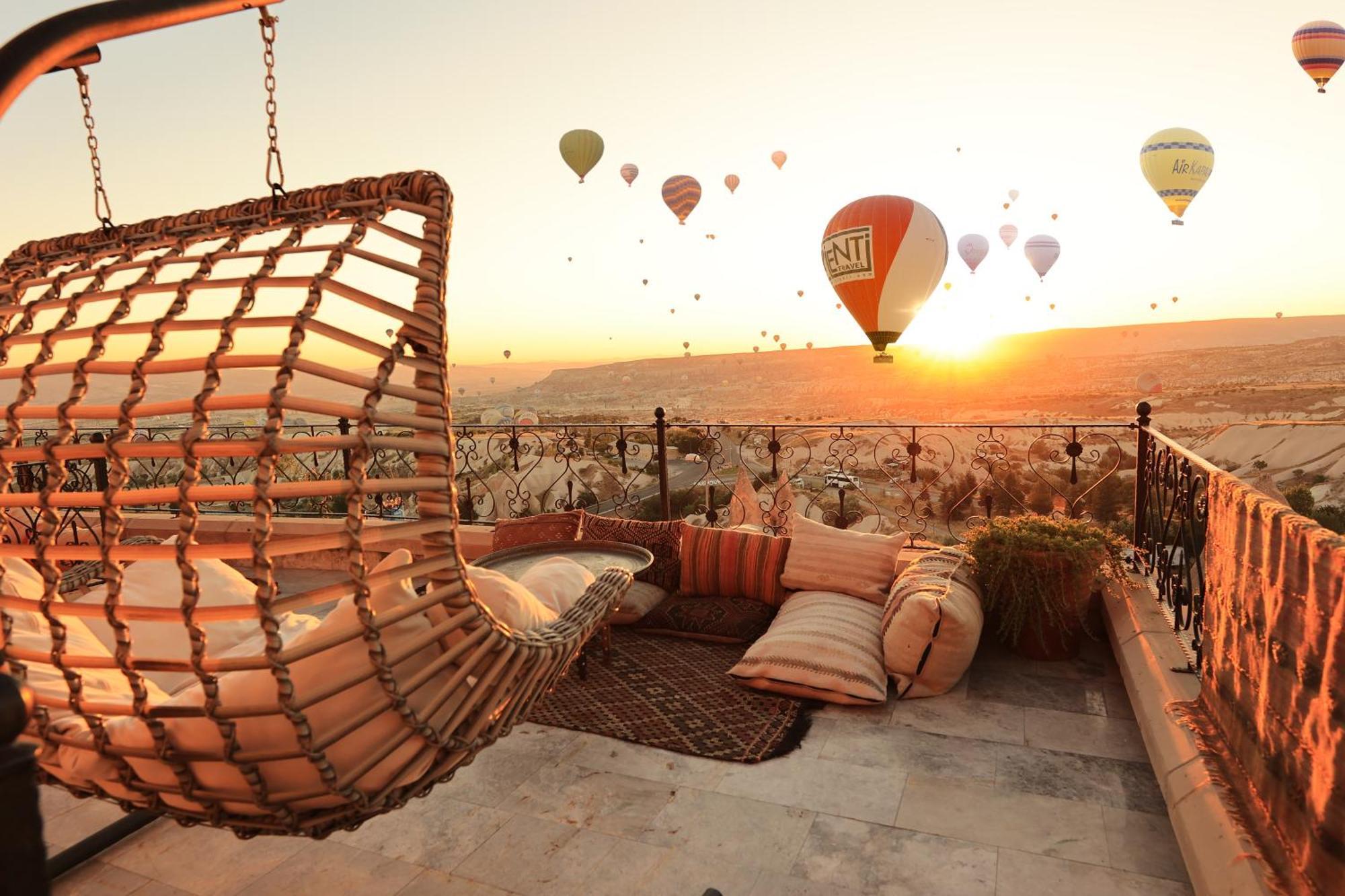 Simera In Cappadocia - Special Class - Best View Rooftop Üchisar Bagian luar foto